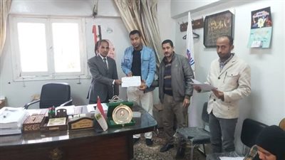 القوى العاملة: تسليم شهادات إتمام التدريب لـ90 خريجًا في قنا 