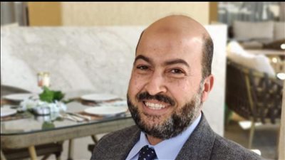  فن الأمومة.. الدكتور محمود عبد الخالق يكشف أحدث طرق تربية الأطفال