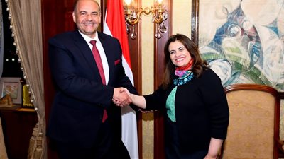 وزيرة الهجرة تلتقي القنصل العام المصري في شيكاجو لبحث التنسيق المشترك