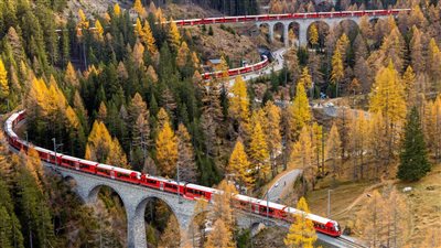 سويسري بطول 100 سيارة.. تعرف على مواصفات أطول قطار ركاب في العالم!