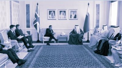 البحرين.. لقاء هام بين وزير الخارجية ووزير الدولة للشرق الأوسط 