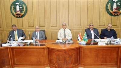 اجتماع هام لمحافظ المنوفية بشأن المشروعات التنموية ومبادرة 