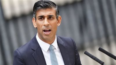 رئيس الوزراء البريطاني: مقاتلاتنا جاهزة لإسقاط أي مناطيد تجسس تدخل أجوائنا