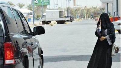 تحرك عاجل من شرطة المدينة المنورة بشأن تصوير فتاة مريضة نفسيًا بالشارع