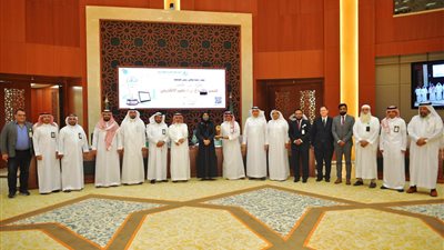 جامعة الملك عبد العزيز تكرم الطلاب الفائزين بالمسابقات المحلية والدولية.. صور