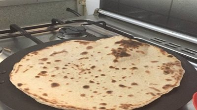 بالخطوات.. طريقة عمل العيش الفلاحي المصري على أصوله