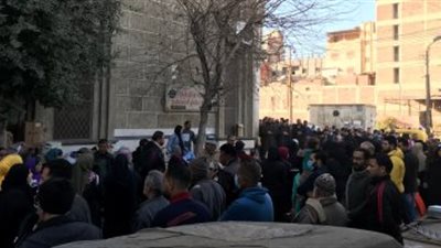 تشييع جنازة طبيب بعد وفاته أثناء عمله بالمستشفى الجامعي في طنطا