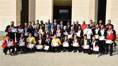 وزير الرياضة يكرم أبطال المنتخب المصري للكانوي والكياك