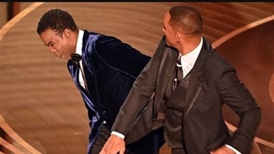 رئيسة الأوسكار: رد الأكاديمية على صفعة ويل سميث لم يكن كافيا