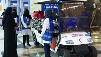 مسعفات سعوديات في مطارات المملكة.. لأول مرة