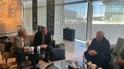 وزيرة البيئة ومحافظ الفيوم يتوجهان للعاصمة الأردنية لبحث دعم الاستثمار في المحميات