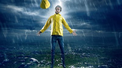 ماذا يحدث لجسمك عندما تضربك صواعق البرق؟