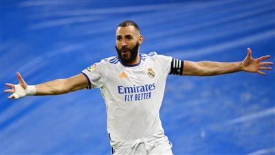 بنزيمة ضمن قائمة ريال مدريد لمواجهة ليفربول في دوري الأبطال