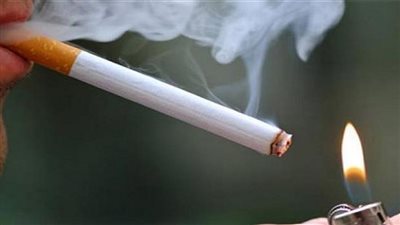 استشاري يحذر من خطورة التدخين الحديث