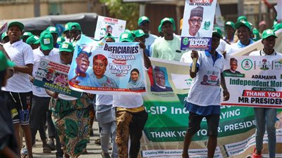 الناخبون في نيجيريا يختارون رئيسا جديدا ويطمحون لمستقبل أفضل