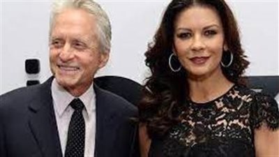 كاثرين زيتا جونز ومايكل دوجلاس يستأجران شقة في أقدم قصور لندن