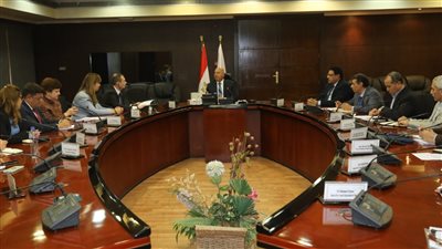 وزير النقل والبنك الأوروبي EBRD يبحثان سبل التعاون الثنائي
