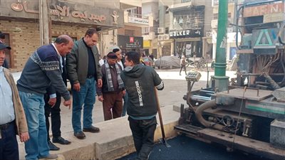 رصف شارع الجلاء بحي شمال مدينة ملوي بالمنيا