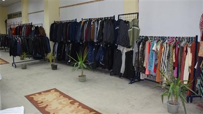 هل المتاجرة في الملابس النسائية كلها حرام شرعًا أو لا؟.. 