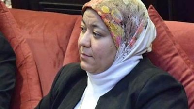 أول مأذونة لـ 