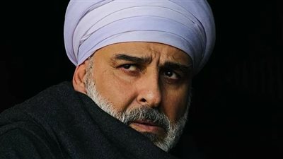 عملة نادرة.. صراع بين جمال سليمان وكمال أبو رية على الأرض والسلطة