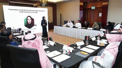 خبراء ومسؤولون يطلقون من دبي 