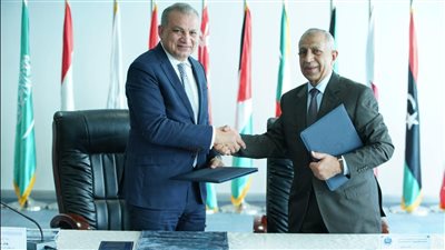 رئيس الأكاديمية العربية يترأس اجتماع المجلس الإستشاري للصناعة لكلية الهندسة والتكنولوجيا