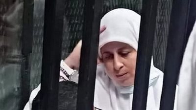 ما بين المؤبد والمشدد.. الجنايات تُعاقب عائشة خيرت الشاطر و30 آخرين