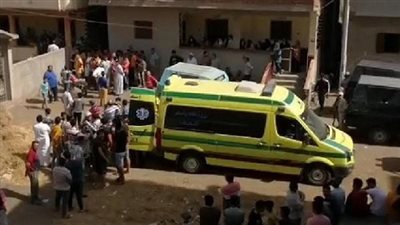 شقيقان يمزقان جسد نجل عمهما بـ«مطواة» في جهينة بسوهاج (تفاصيل)