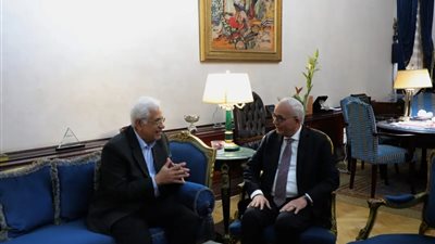 وزير التربية والتعليم يلتقي مستشار الحوار الوطني لرؤية 2030