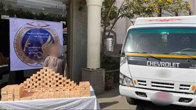 ضبط 24500 قرص مخدر بحوزة تاجر كيف في الشيخ زايد