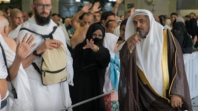 تخصيص 180 موظفا لجودة التوعية الميدانية والرقمية بالمسجد الحرام.. اليوم الجمعة