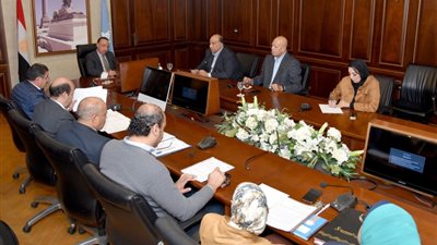 محافظ الإسكندرية يجتمع مع «مصيلحي» لإنهاء تراخيص المرحلة الثانية لفرع الاتحاد الجديد