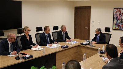 وزير الكهرباء يستقبل وفد ألماني وعدد من رجال الأعمال والشركات الألمانية