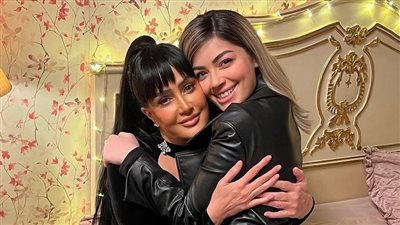 الصور الأولى لغادة عبد الرازق وليلى زاهر من كواليس 