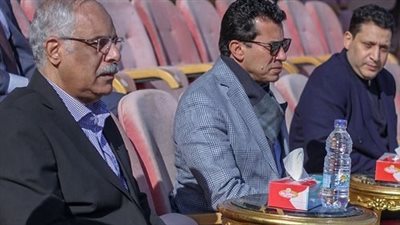 وزير الرياضة: 