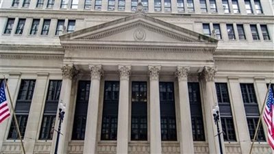 كيف توثر أزمة بنكي سيليكون فالي وسيجنتشر على قرارات الفيدرالي الأمريكي؟