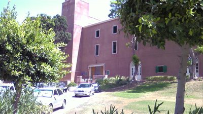 العاملون بمدرسة النصر للبنات في الإسكندرية يستغيثون بـ 