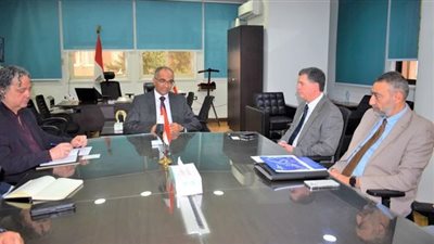 نائب وزير الإسكان: دعم وتشجيع الوزارة للمصانع المحلية والعالمية لتوطين صناعتها محليًا