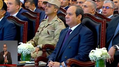 الرئيس السيسي: من حق الناس تشوف المشروعات اللي بتتعمل