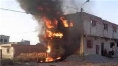 حريق هائل يلتهم منزل بقرية في قنا