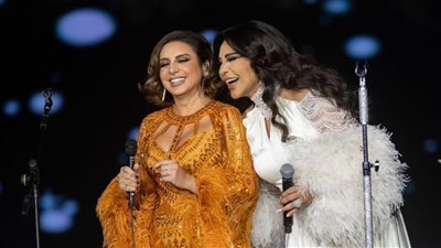 أحلام مع أنغام في حفل «ليلة صوت مصر».. وتعلق: «أنتِ أختي»