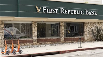 لتفادي الإفلاس.. بنوك أمريكية تطلب من الحكومة ضمان ودائع عملائها