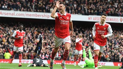 مدفعجية أرسنال تدمر كريستال بالاس فى الدوري الإنجليزي متفوقا على مانشستر سيتي