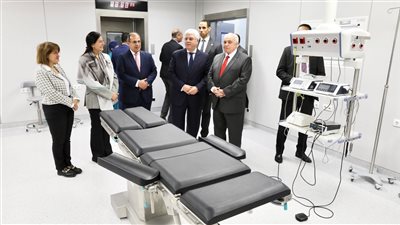 وزير التعليم العالي يفتتح المبنى الجديد لعيادات طب الأسنان بالجامعة البريطانية