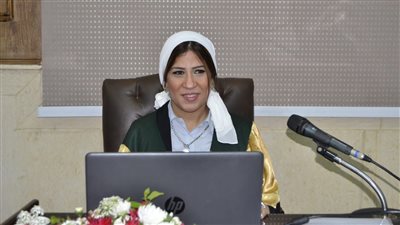 تفعيل دور المشروعات الصغيرة في مكافحة البطالة وتشجيع الصادارات رسالة دكتوراه للباحثة مي منيب