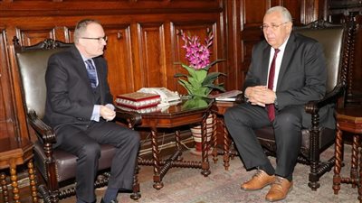  وزير الزراعة يبحث مع السفير التشيكي التعاون المشترك بالقطاع الزراعي 