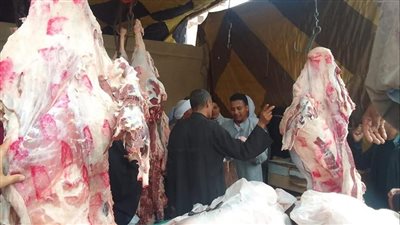 افتتاح منفذ لبيع اللحوم بأسعار مخفضة بمعرض أهلا رمضان بمدينة العدوة في المنيا