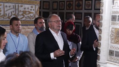 بالصور.. زيارة الملك فؤاد الثاني لمسجد الرفاعي وقبر والده الملك فاروق