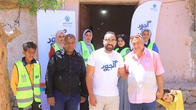 مبادرة الجود الخيرية تدخل السرور على قرى أسوان